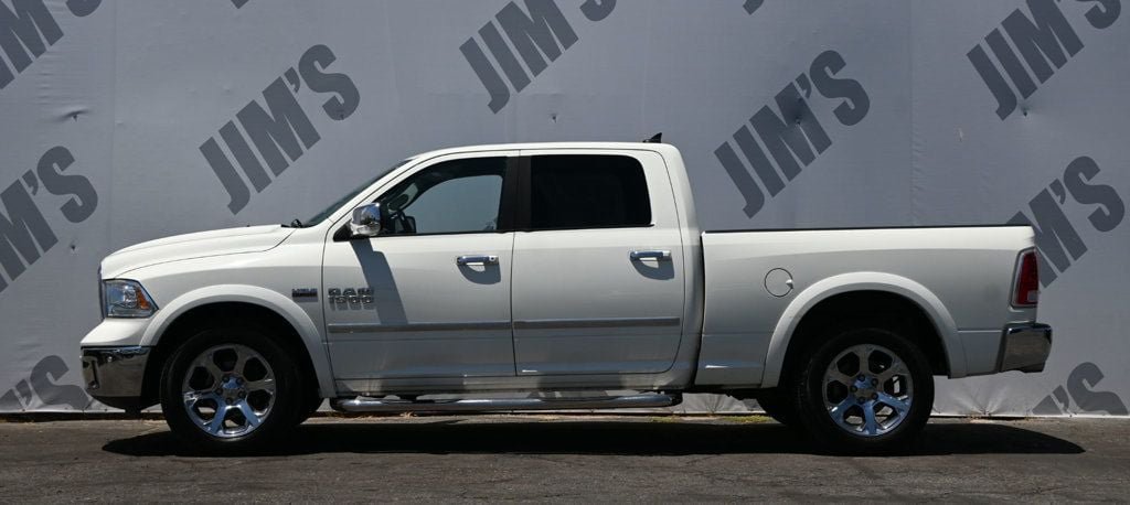 Used 2017 RAM 1500 Laramie w/ Convenience Group AWD/4WD image 8