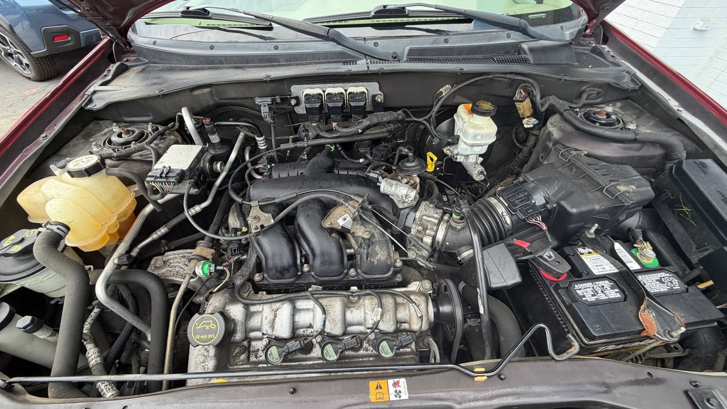 Used 2005 Mercury Mariner Premier FWD image 14