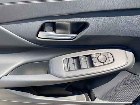 New 2026 Nissan Sentra SV w/ SV Convenience Package FWD image 17