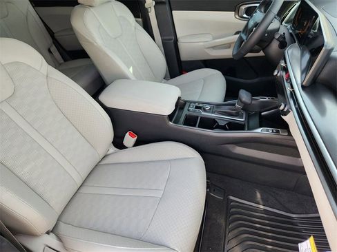 New 2026 Kia Sorento S w/ S Panoramic Sunroof Package FWD image 11