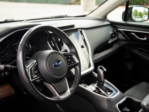 Used 2022 Subaru Outback Limited AWD/4WD image 19