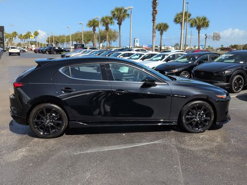 New 2026 MAZDA MAZDA3 Hatchback w/ Appearance Package image 3