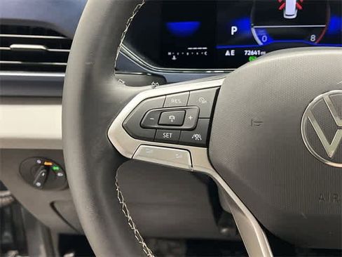 Certified 2023 Volkswagen Taos SE image 9