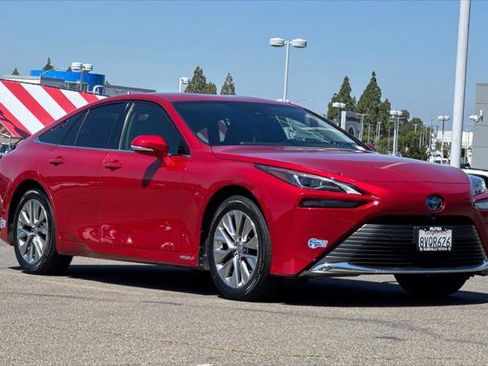 Certified 2021 Toyota Mirai w/ Advanced Technology Package RWD image 5