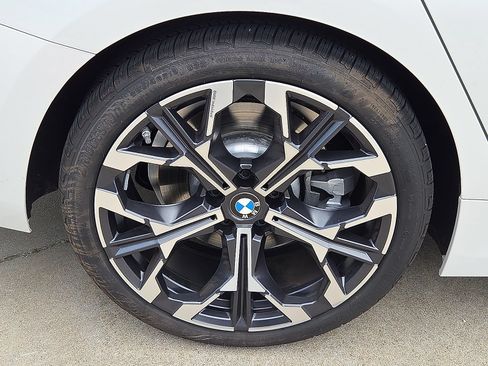 Used 2026 BMW 330i Sedan w/ Premium Package RWD image 7