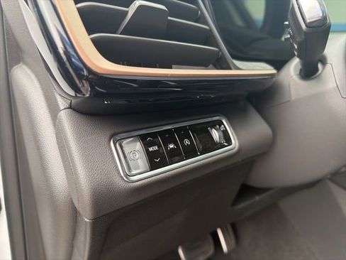 New 2026 Buick Envision Sport Touring AWD/4WD image 17