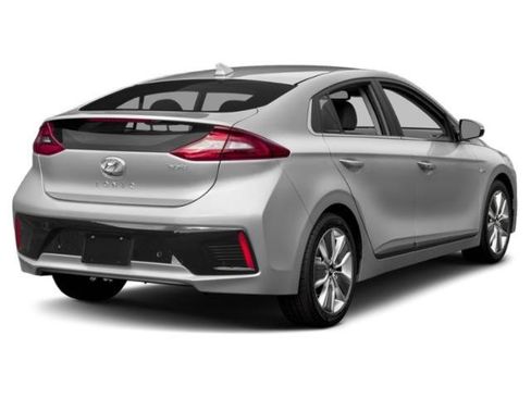 Used 2019 Hyundai Ioniq SEL image 2
