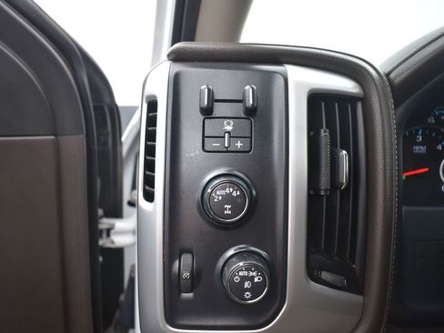 Used 2018 GMC Sierra 1500 SLT image 13