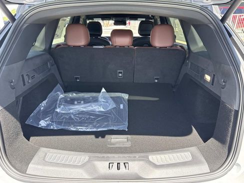 New 2026 Lincoln Nautilus Reserve w/ Jet Appearance Package AWD/4WD image 11