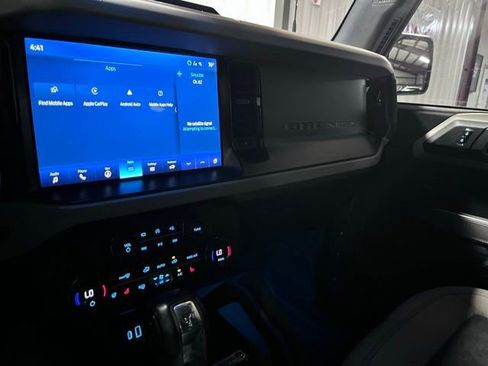 Used 2023 Ford Bronco Wildtrak AWD/4WD image 18