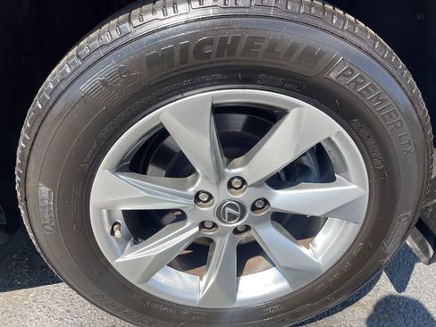 Used 2019 Lexus RX 350 AWD w/ Navigation Package image 28