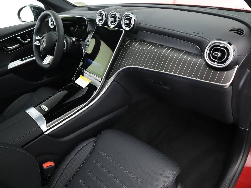Certified 2026 Mercedes-Benz GLC 300 image 19
