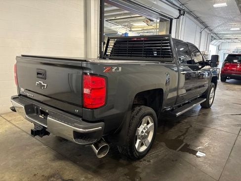 Used 2019 Chevrolet Silverado 2500 LT w/ LT Convenience Package AWD/4WD image 4