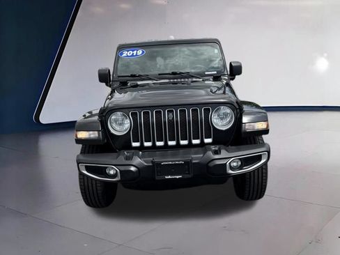 Used 2019 Jeep Wrangler Unlimited Sahara AWD/4WD image 6