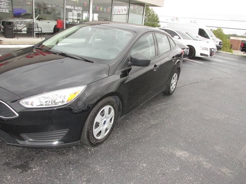 Used 2016 Ford Focus S FWD image 24