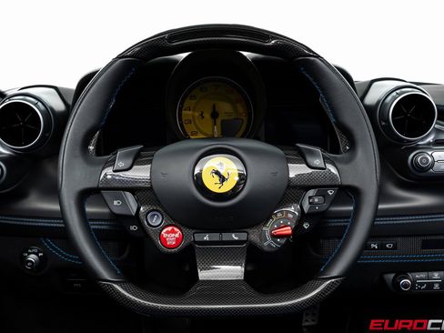 Used 2022 Ferrari F8 Tributo image 32