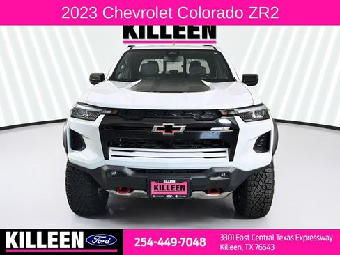 Used 2023 Chevrolet Colorado ZR2 w/ ZR2 Convenience Package III AWD/4WD image 2