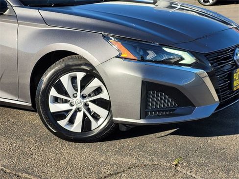 Certified 2025 Nissan Altima 2.5 S image 9