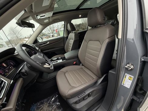 New 2026 Volkswagen Atlas SEL image 19