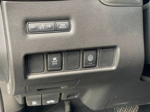 Certified 2024 Nissan Murano SV w/ SV Midnight Edition Package AWD/4WD image 18