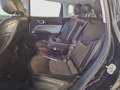 Used 2022 Jeep Compass Latitude image 14