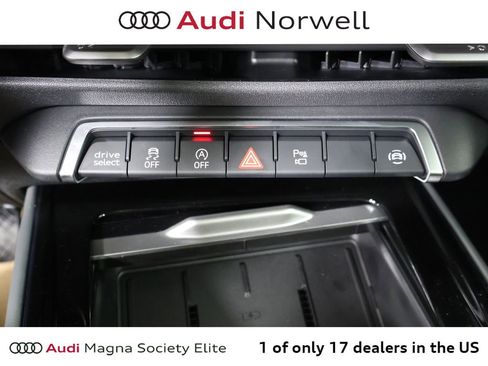 New 2026 Audi Q3 quattro 2.0T AWD/4WD image 5