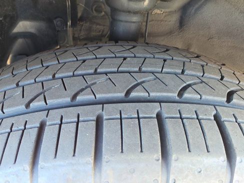 Used 2023 Subaru Outback Premium image 9