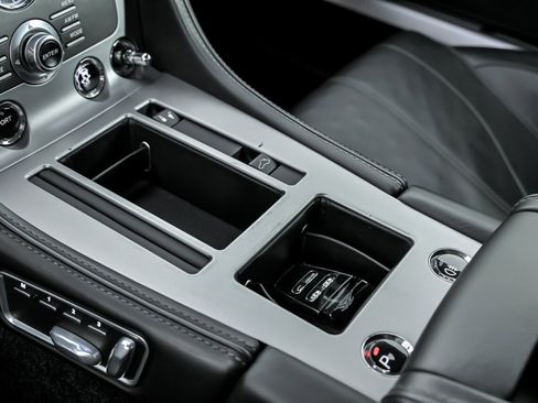 Used 2012 Aston Martin Virage Volante image 38