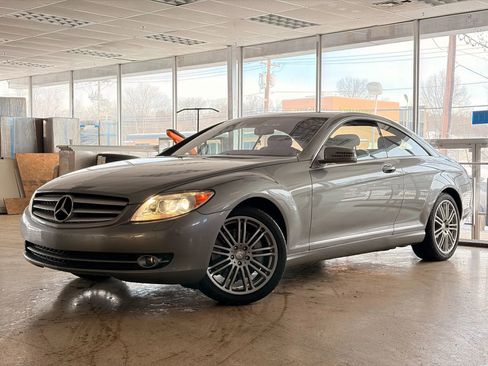 Used 2010 Mercedes-Benz CL 550 CL 550 4MATIC Coupe 2D image 1