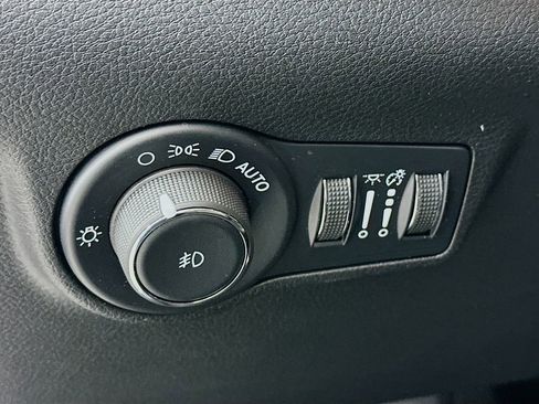 Certified 2024 Jeep Compass Limited AWD/4WD image 17