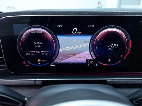 Used 2020 Mercedes-Benz GLE 350 image 31