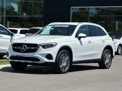 Certified 2025 Mercedes-Benz GLC 300 image 8