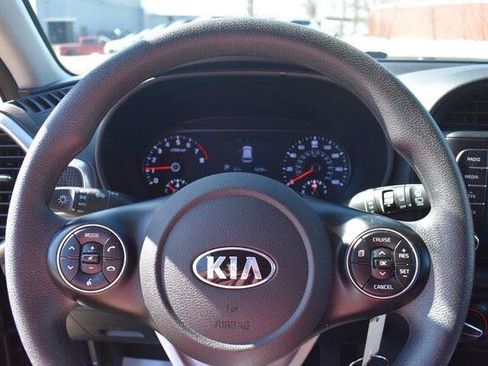 Used 2021 Kia Soul LX FWD image 27