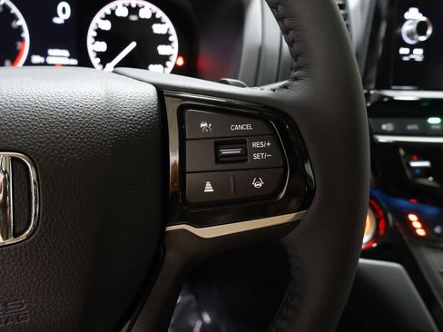 New 2026 Honda Odyssey Touring image 27