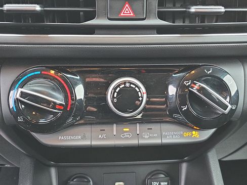 Used 2023 Hyundai Kona SEL w/ Cargo Package image 18