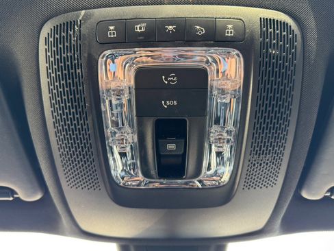 Used 2021 Mercedes-Benz GLB 250 4MATIC image 57