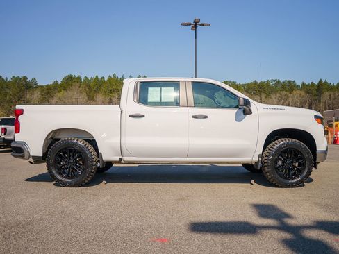 Used 2024 Chevrolet Silverado 1500 W/T w/ Trailering Package image 8