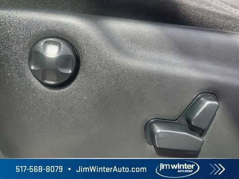 Used 2019 Jeep Grand Cherokee Altitude image 23