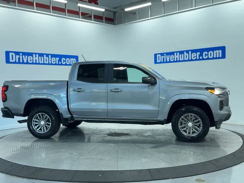 Used 2023 Chevrolet Colorado LT w/ LT Convenience Package RWD image 4