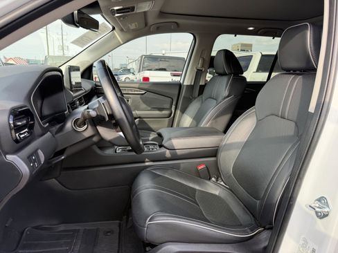 Used 2023 Honda Pilot Elite image 14