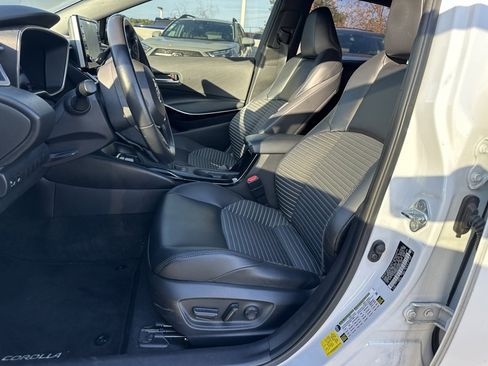 Used 2022 Toyota Corolla XSE image 9
