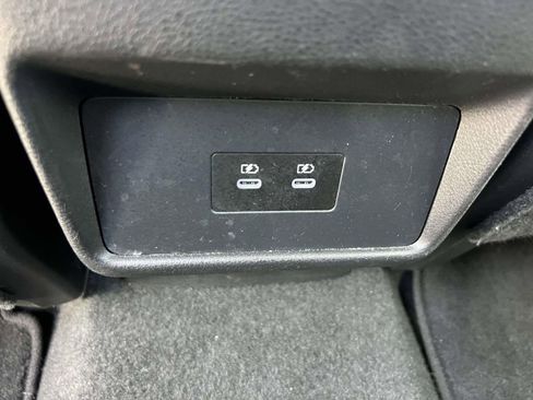 Used 2024 Nissan Rogue SV AWD/4WD image 12