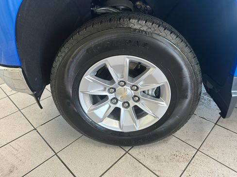 Certified 2026 Chevrolet Silverado 1500 LT AWD/4WD image 17
