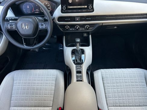 Used 2023 Honda HR-V LX image 10