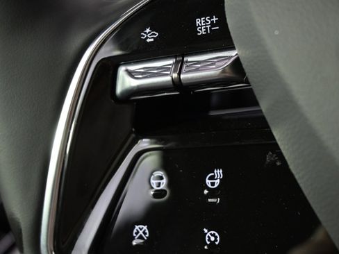 New 2025 Cadillac Optiq Sport 1 image 30