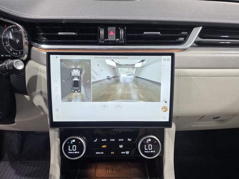 New 2026 Jaguar F-PACE R-Dynamic S image 17