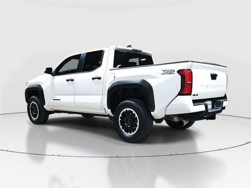 Used 2024 Toyota Tacoma TRD Off-Road image 7