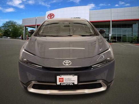 Used 2024 Toyota Prius Prime FWD image 7