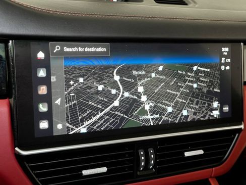 Certified 2023 Porsche Cayenne Turbo w/ Premium Package Plus (PI3) AWD/4WD image 32