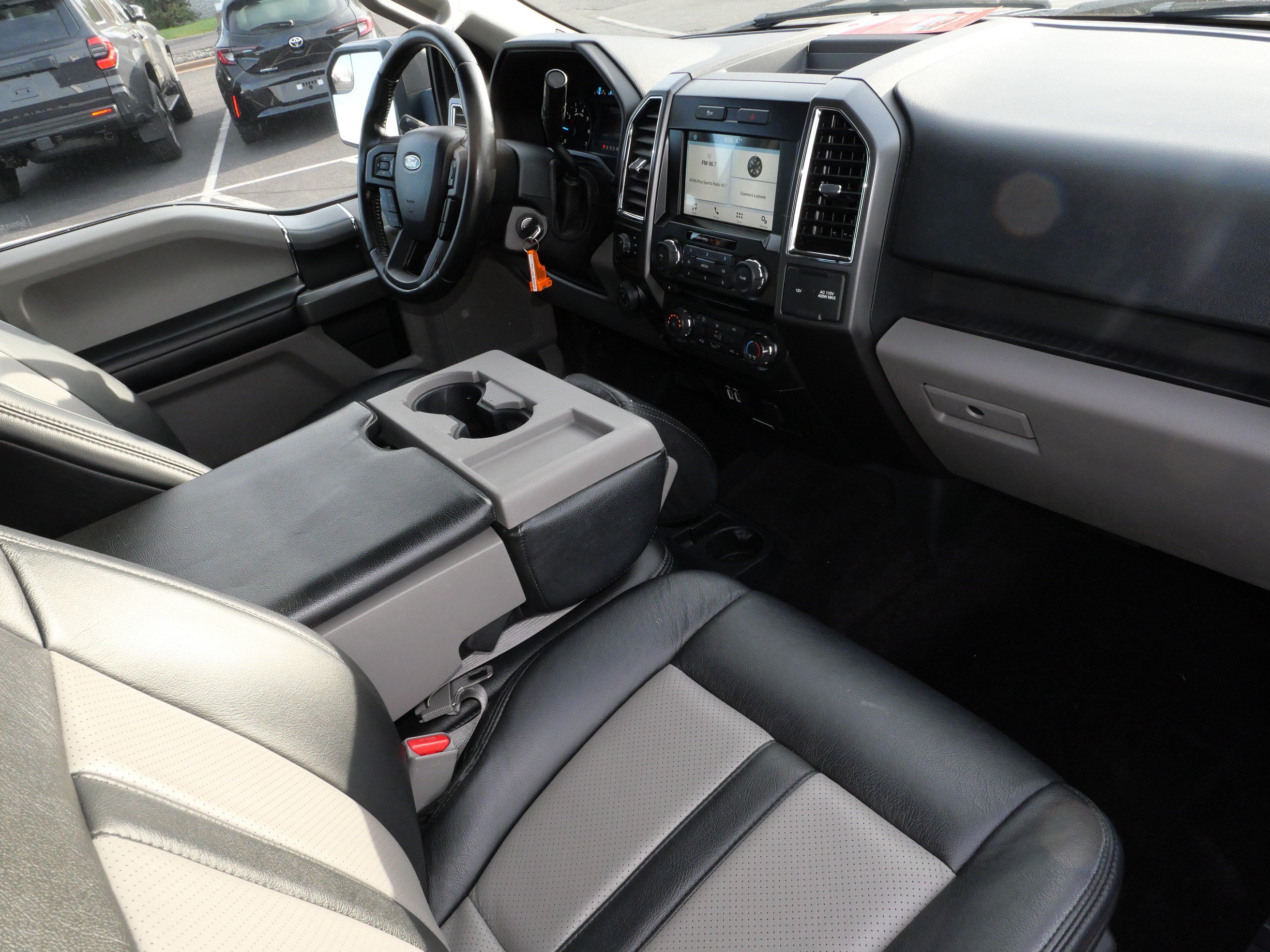 Used 2017 Ford F150 XLT w/ Equipment Group 302A Luxury AWD/4WD image 10